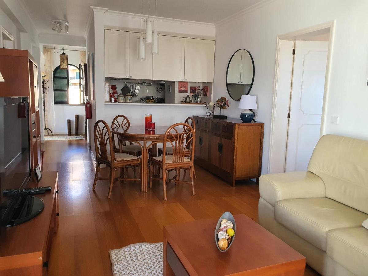 Luzia'S Apartment - 2 Bedroom Apartment Sleeps 4 フンシャル エクステリア 写真